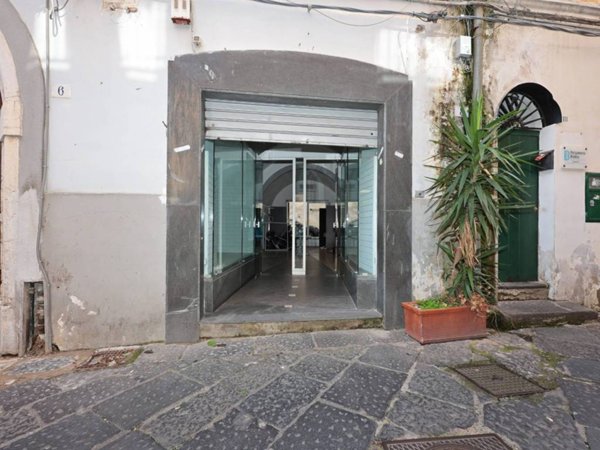 negozio in affitto a Cava de' Tirreni