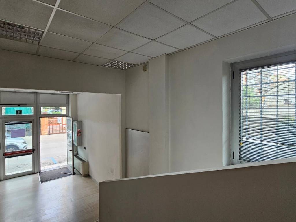 negozio in affitto a Cava de' Tirreni