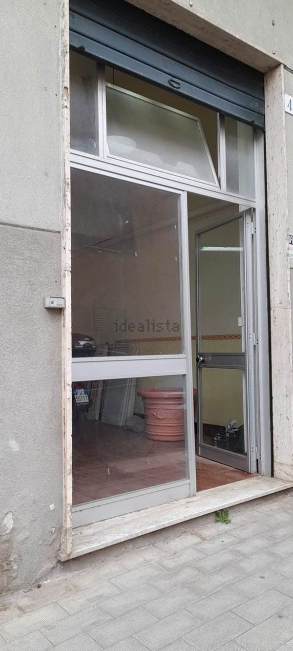 locale commerciale in affitto a Cava de' Tirreni