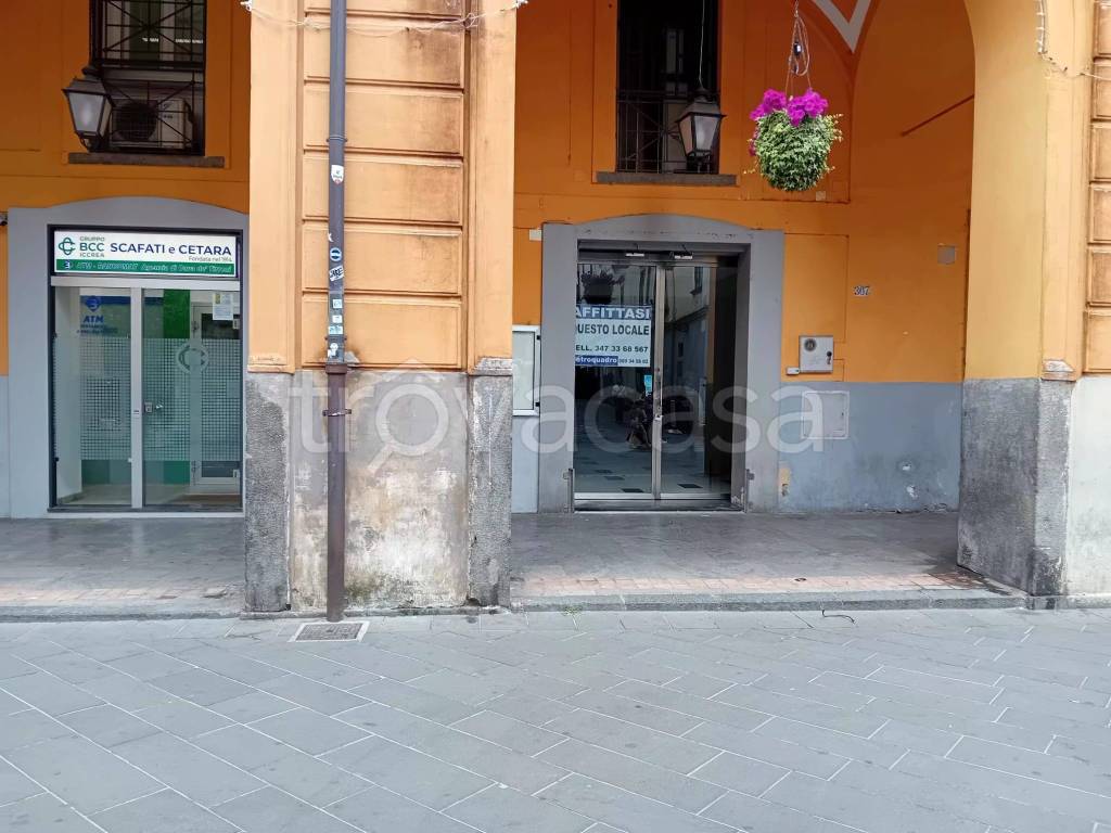 negozio in affitto a Cava de' Tirreni