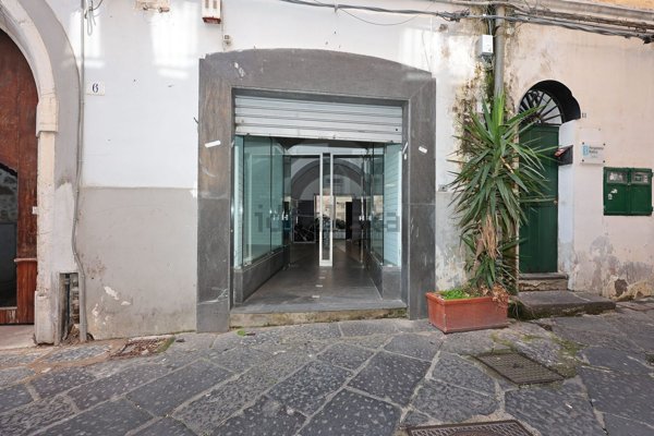 negozio in affitto a Cava de' Tirreni