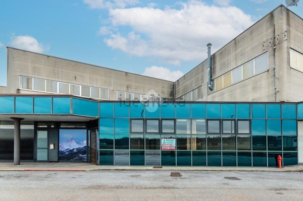 locale commerciale in affitto a Cervere