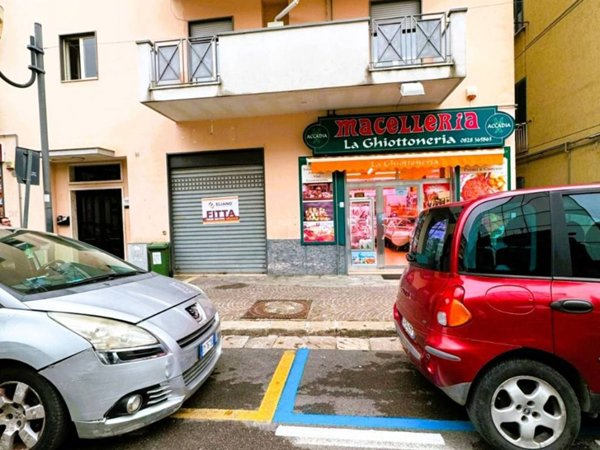 negozio in affitto ad Eboli