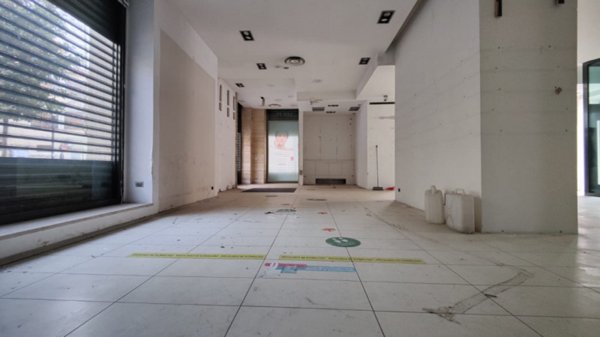 locale commerciale in affitto ad Eboli