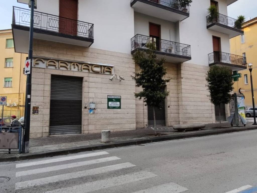 locale commerciale in affitto ad Eboli