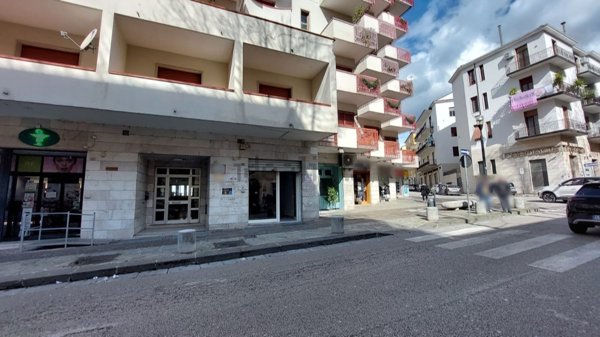 locale commerciale in affitto ad Eboli