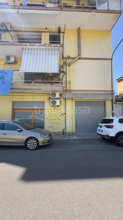 negozio in affitto ad Eboli