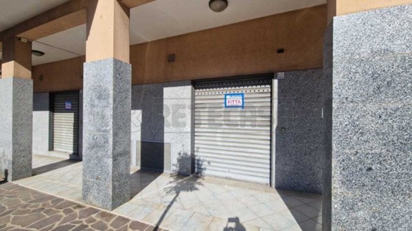 locale commerciale in vendita a Fisciano
