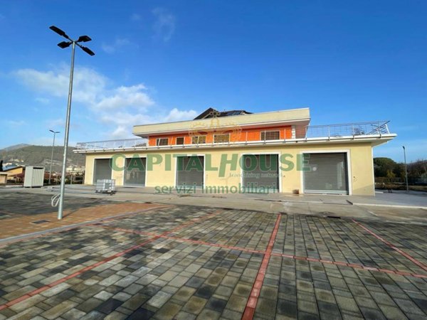 negozio in affitto a Fisciano