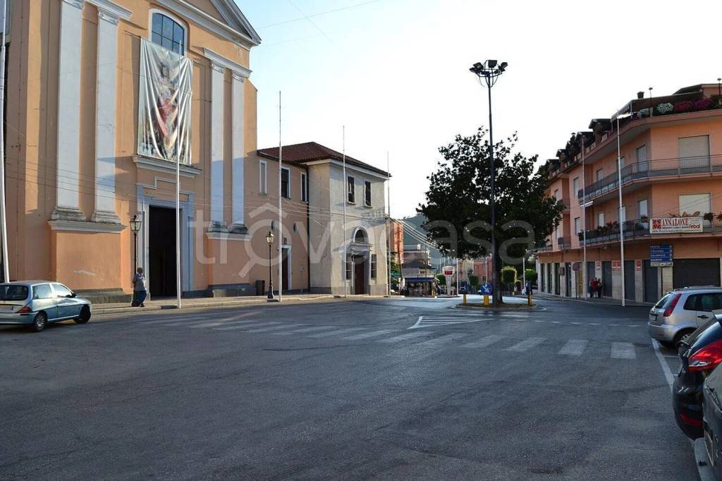 negozio in affitto a Fisciano