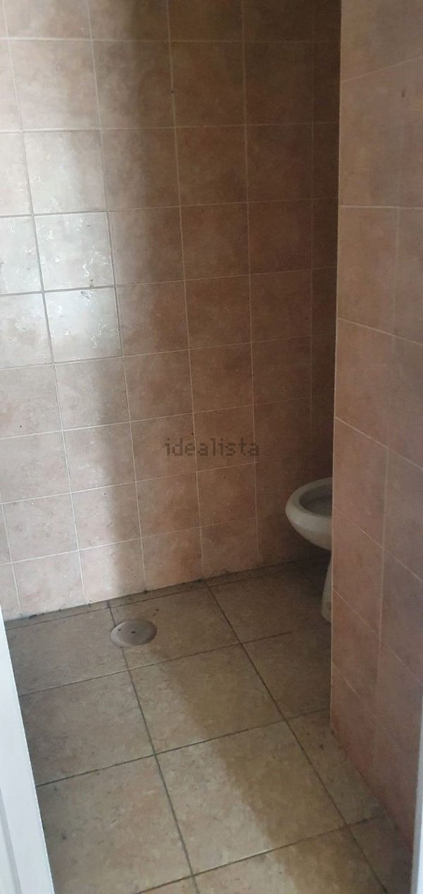 locale commerciale in affitto a Fisciano