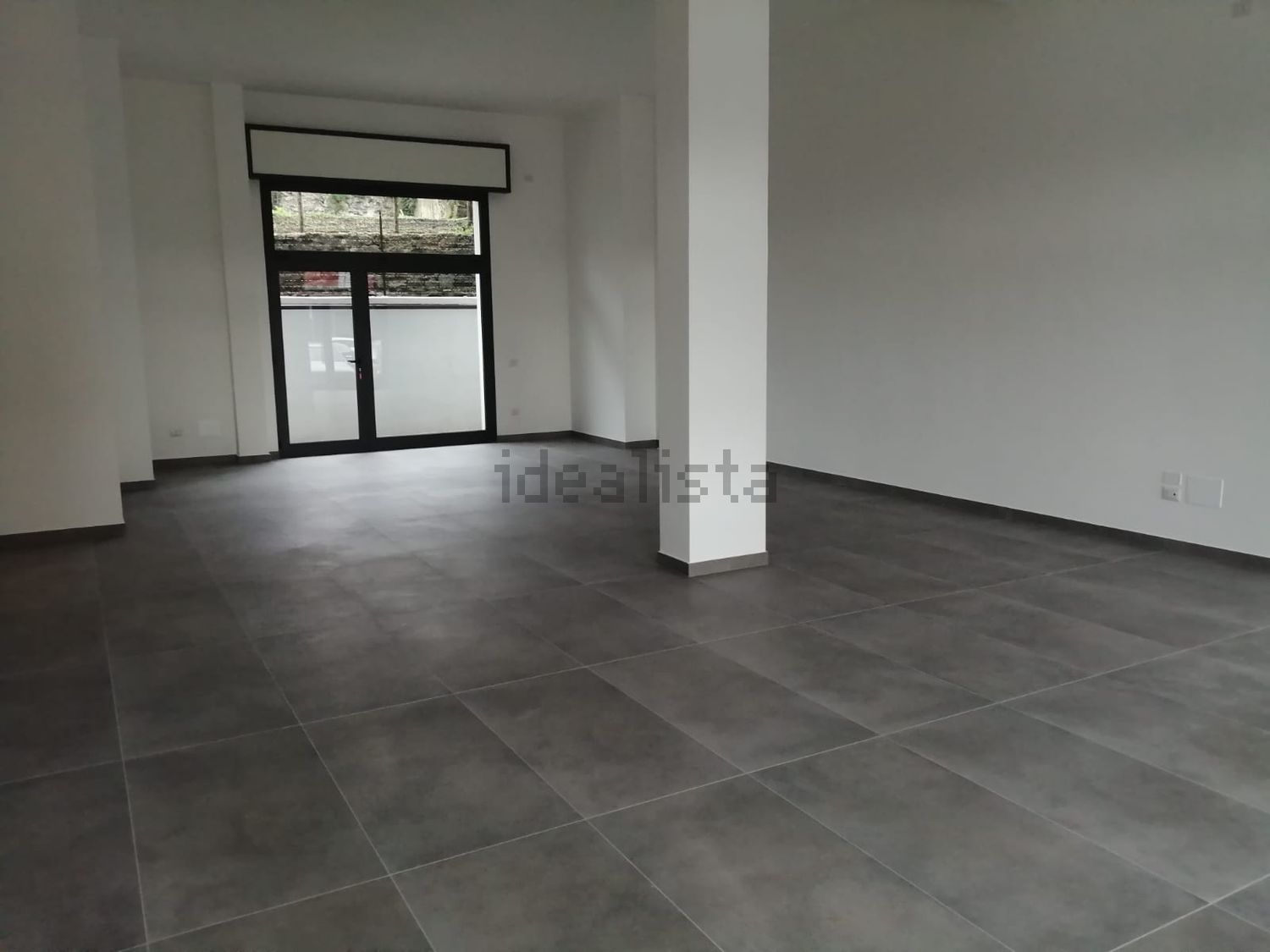 locale commerciale in affitto a Fisciano