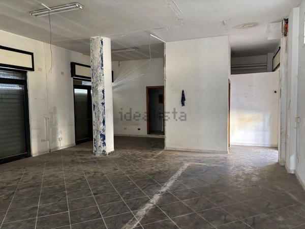 locale commerciale in affitto a Fisciano in zona Penta