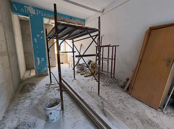 locale commerciale in affitto a Giffoni Valle Piana