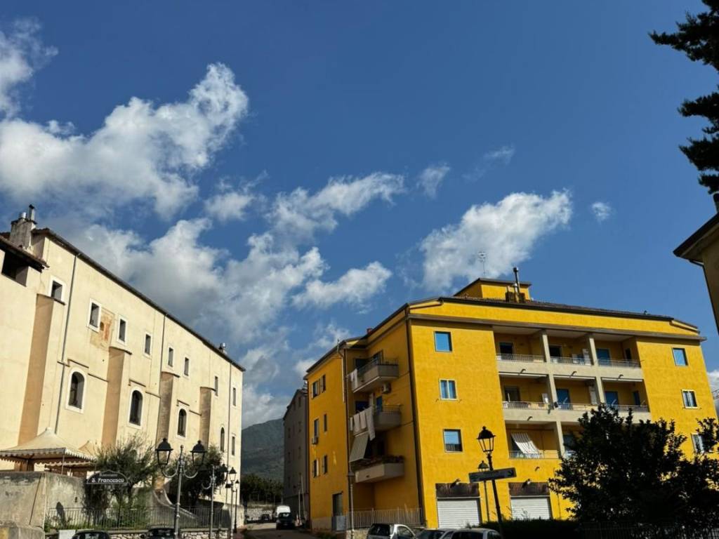 appartamento in affitto a Giffoni Valle Piana