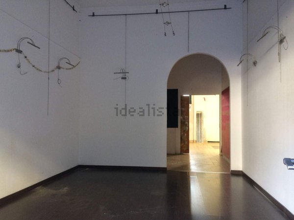 locale commerciale in affitto a Giffoni Valle Piana