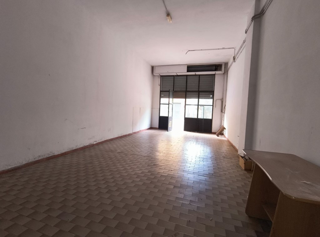 locale commerciale in affitto a Giffoni Valle Piana