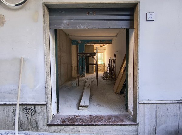 locale commerciale in affitto a Giffoni Valle Piana