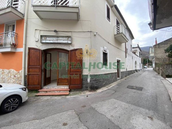 negozio in affitto a Mercato San Severino in zona Sant'Angelo