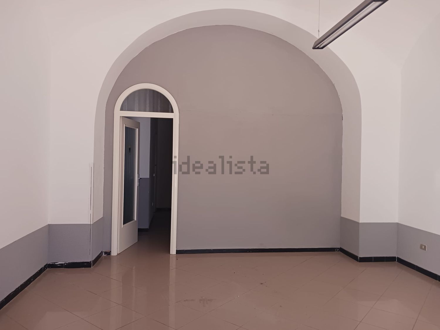 locale commerciale in affitto a Mercato San Severino