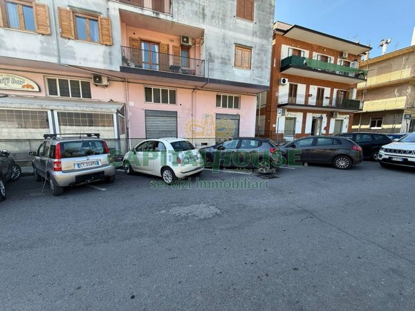 locale commerciale in affitto a Mercato San Severino