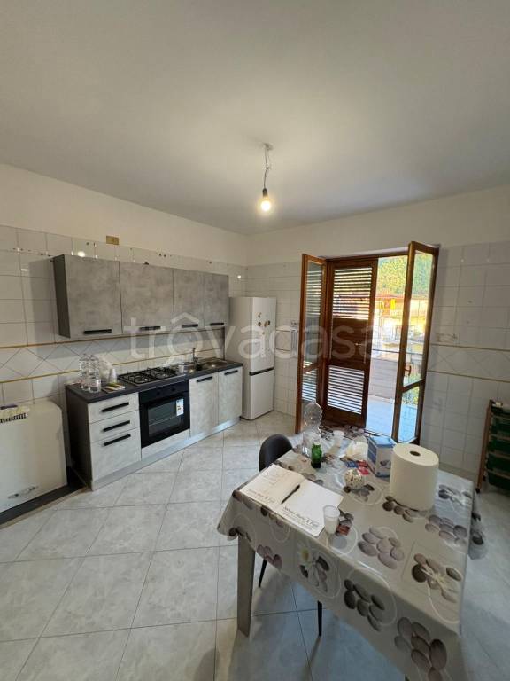 appartamento in affitto a Mercato San Severino in zona Sant'Angelo