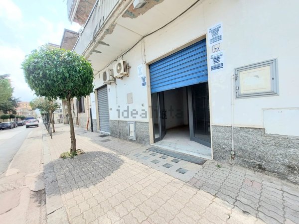 locale commerciale in affitto a Mercato San Severino