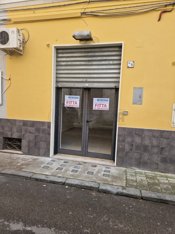 locale commerciale in affitto a Mercato San Severino
