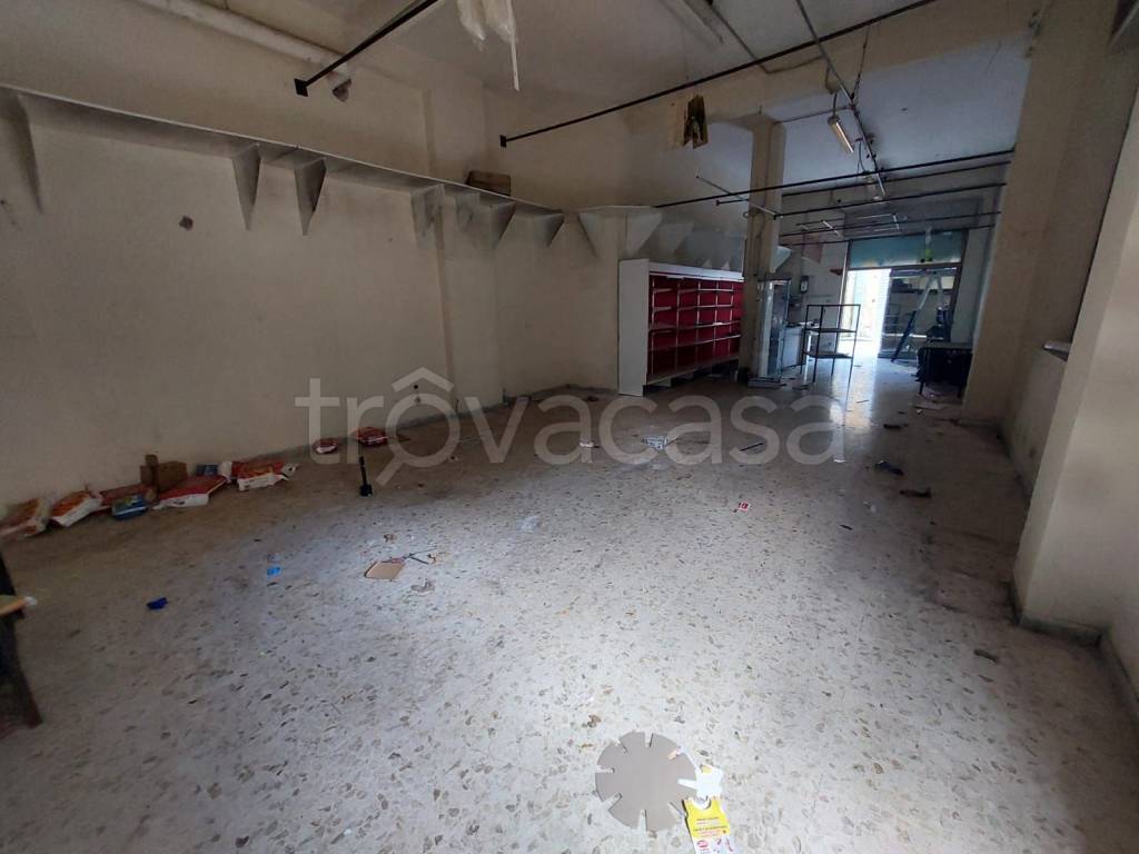 negozio in affitto a Mercato San Severino