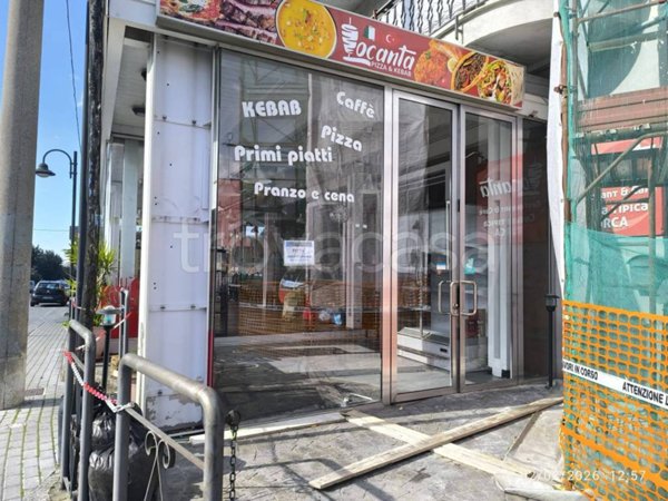 negozio in affitto a Mercato San Severino in zona Curteri