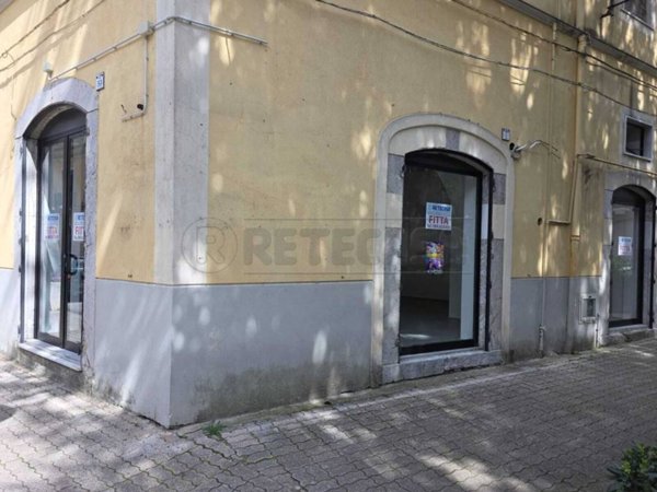 negozio in affitto a Mercato San Severino