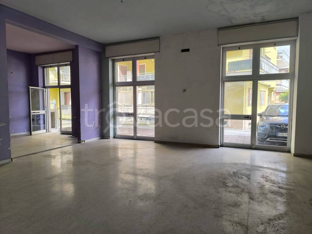 negozio in affitto a Mercato San Severino