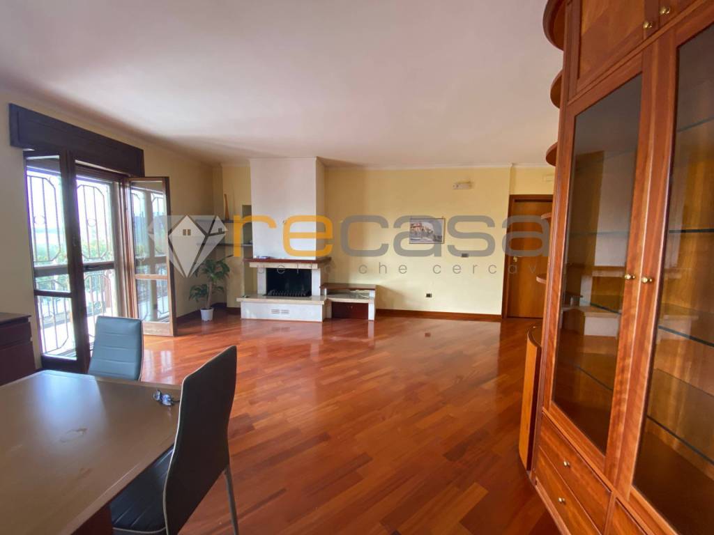 appartamento in affitto a Montecorvino Pugliano in zona Bivio Pratole