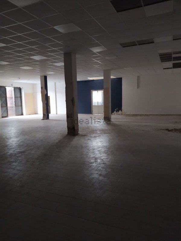 locale commerciale in affitto a Montecorvino Pugliano in zona Pagliarone