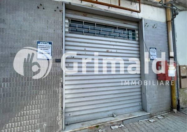 negozio in affitto a Montecorvino Pugliano in zona Bivio Pratole