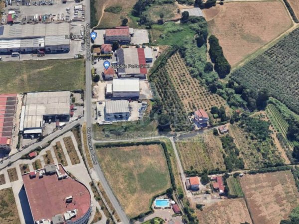 capannone in affitto a Montecorvino Pugliano in zona San Vito