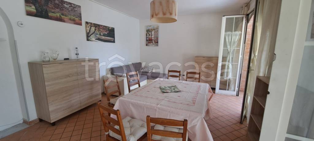 appartamento in affitto a Montecorvino Rovella