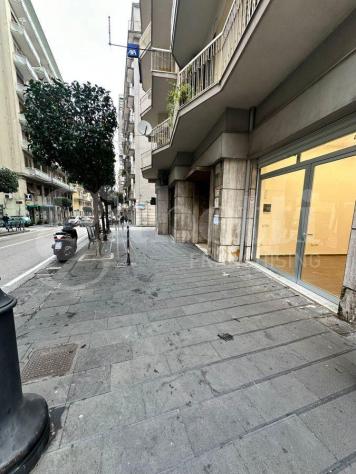 negozio in affitto a Nocera Inferiore