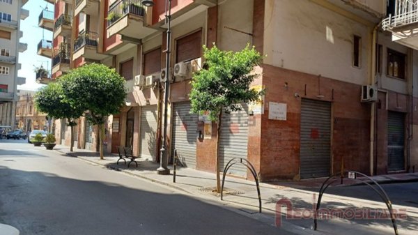 locale commerciale in affitto a Nocera Inferiore