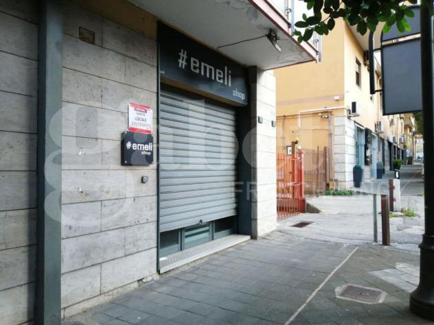 negozio in affitto a Nocera Inferiore