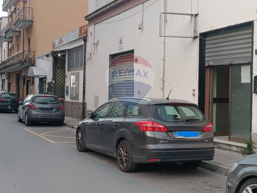 negozio in affitto a Nocera Inferiore
