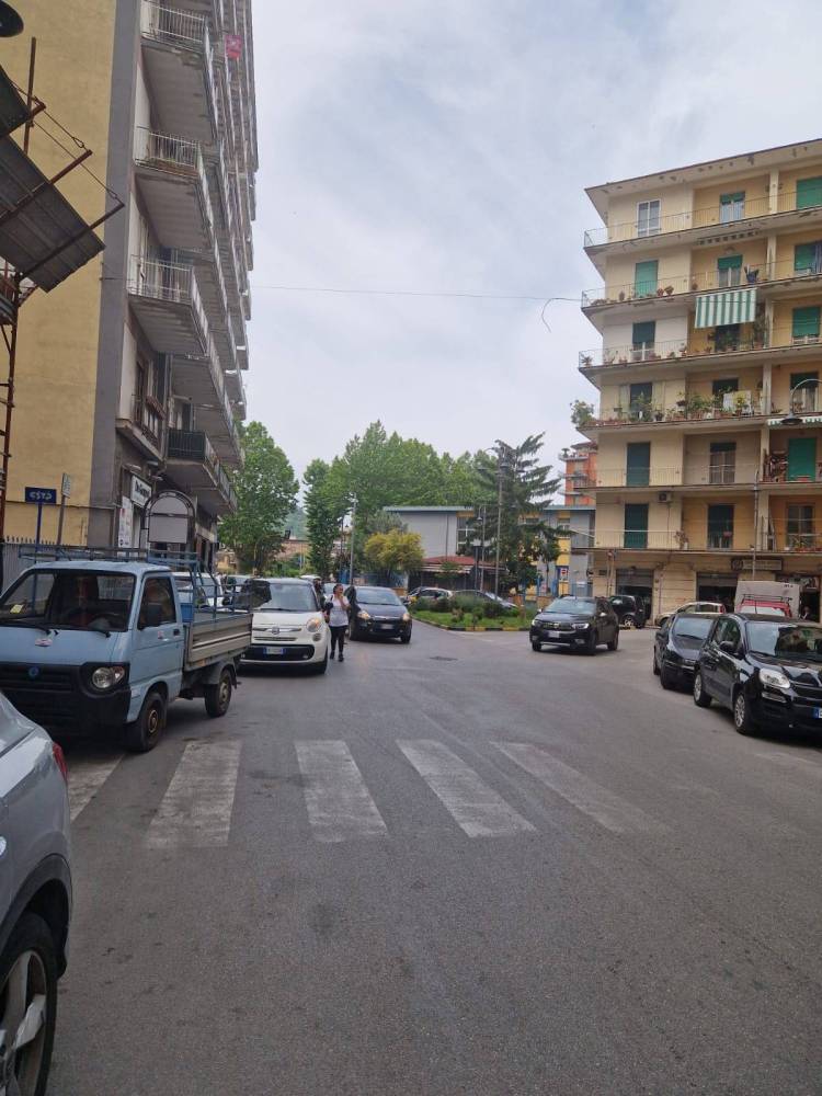 locale commerciale in affitto a Nocera Inferiore