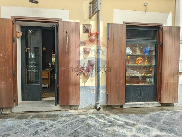 locale commerciale in affitto a Nocera Inferiore