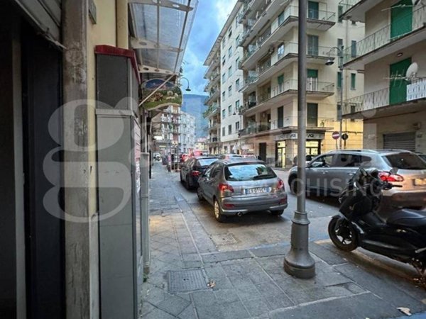 negozio in affitto a Nocera Inferiore