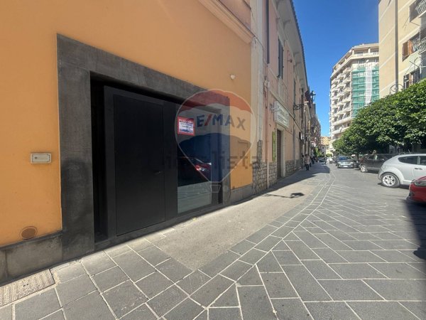 locale commerciale in affitto a Nocera Inferiore