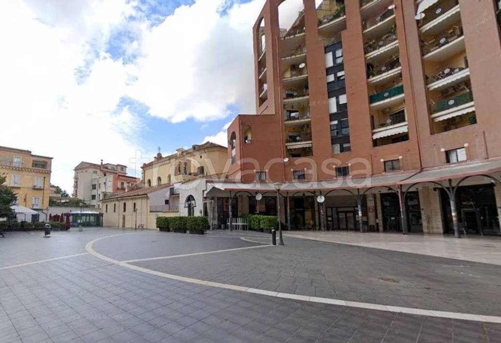 negozio in affitto a Nocera Inferiore