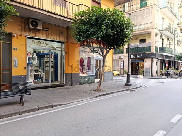 locale commerciale in affitto a Nocera Inferiore