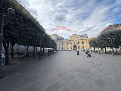 negozio in affitto a Nocera Inferiore