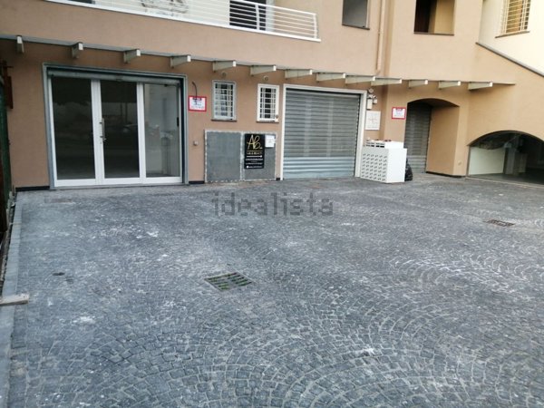 locale commerciale in affitto a Nocera Inferiore