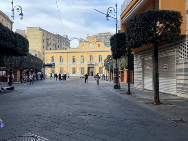 negozio in affitto a Nocera Inferiore